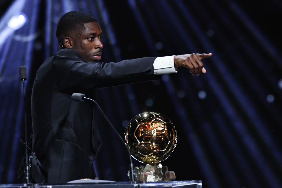 新华社记者, om 新华社记者, om